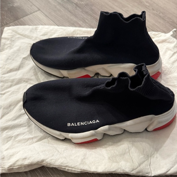 Balenciaga speed sneakers in black and red - Picture 8 of 8